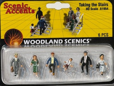 Scenic Accents HO Taking the Train Passengers A1954 - NEW