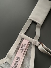 Victoria's Secret Bra Dream Angels Unlined Uplift Daisy Chain Underwire Nwt