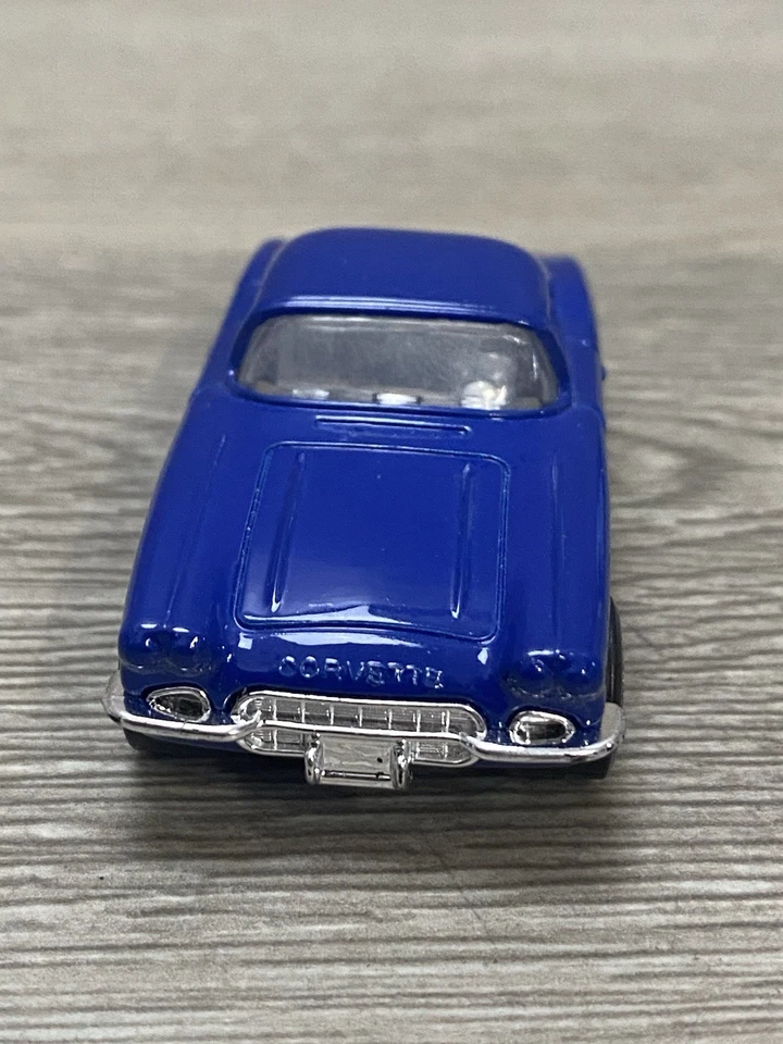 Chevrolet Corvette 1982 Matchbox Lesney #71 1962 azul con detalles en blanco Foto 3 de 4