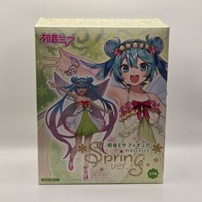 Hatsune Miku 3rd Season Spring Ver. Figure Taito New unopened in box