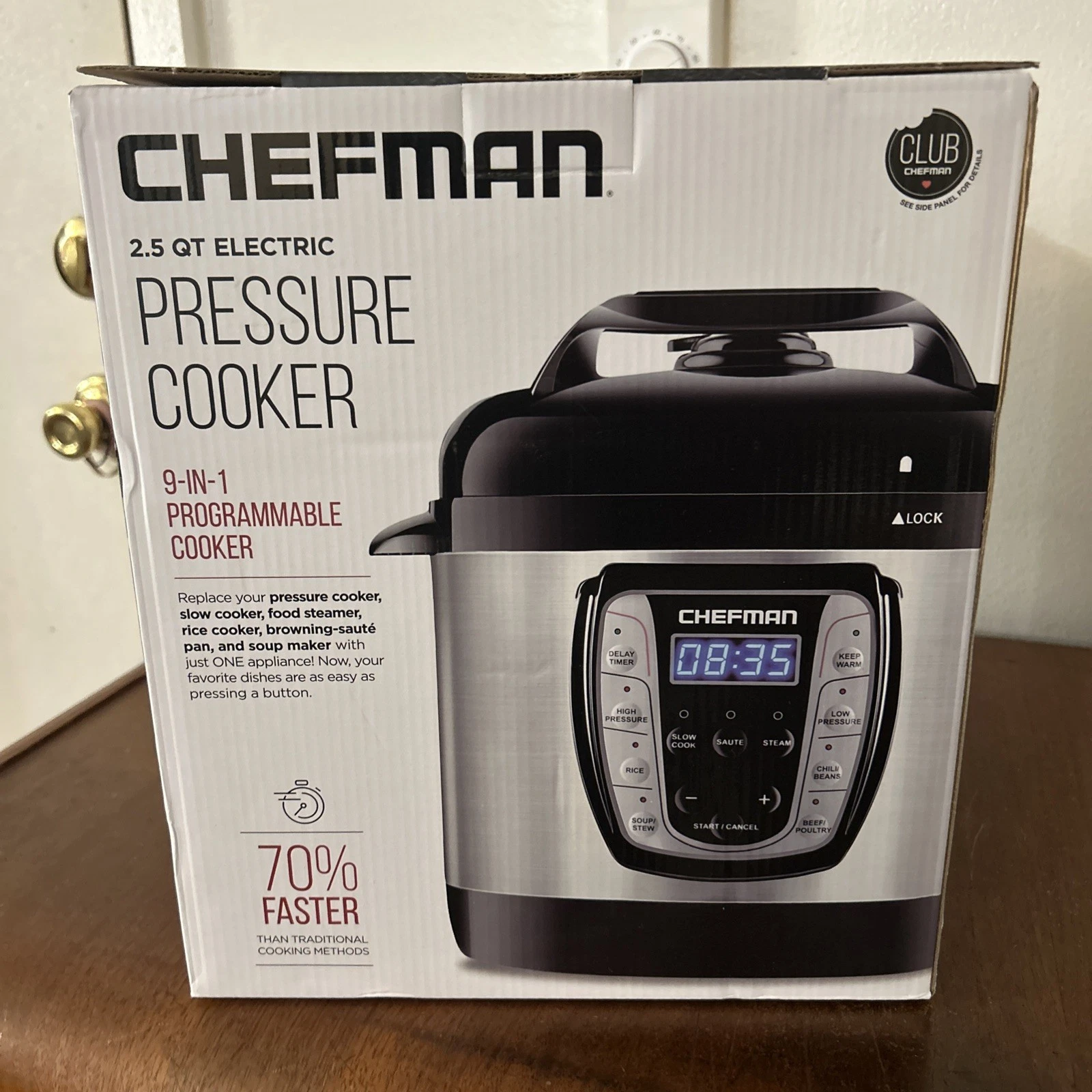 Chefman 2.5 QT Electric Pressure Cooker 9-in-1 Programmable Cooker New Open Box!
Opens in a new wind