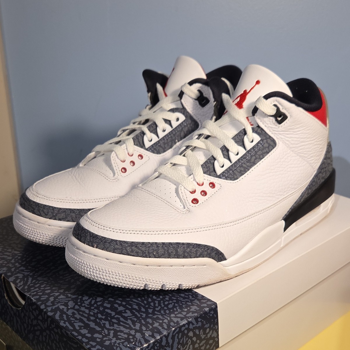 Jordan Air Jordan 3 Retro SE White Fire Red Black CZ6431-100  display picture 2