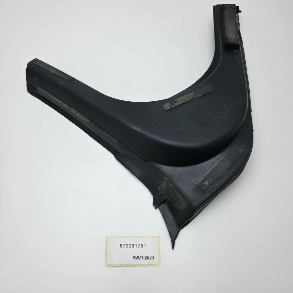 2015-2016 Maserati Ghibli БАГАЖНЫЙ КОМПЛЕКТ. LH КАБЕЛЬ ВОЗДУХОВОДА КРЫШКА 670031751 - Изображение 4 из 4