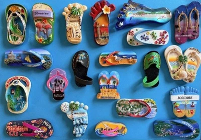 Souvenir fridge magnet - Sandals - Image 1 of 4