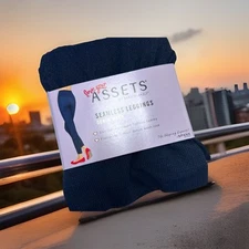 Women's Love Your Assets Leggings Size Medium Blue Denim Wash Seamless SPANX NWT