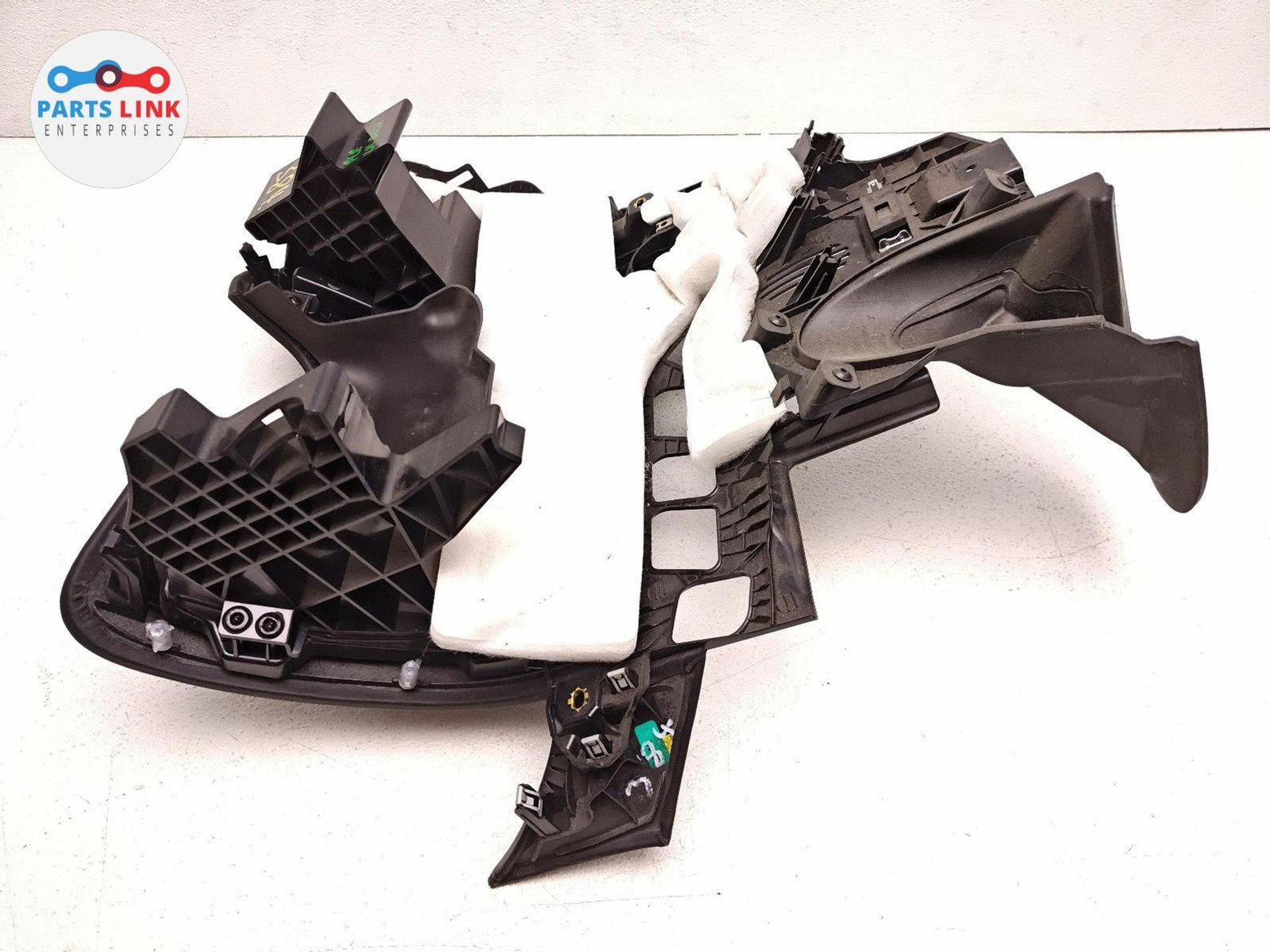 Bentley Bentayga 2016-2020 LEFT+LOWER Kick panel