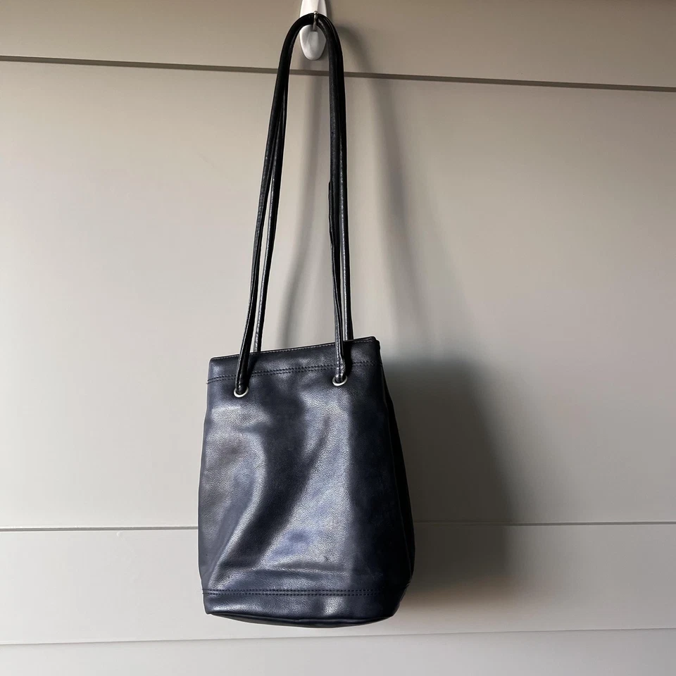 Nine West Shoulder Bag Womens Black Faux Leather Bucket Purse Long Strap Classic - Image 2 of 4