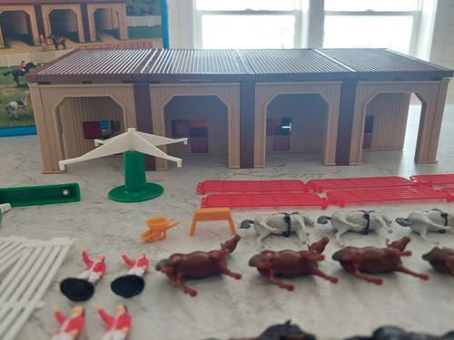 Vintage Ertl Farm Country Riding Stable Set 4217 in Original box Horse Barn Toy - Picture 18 of 21