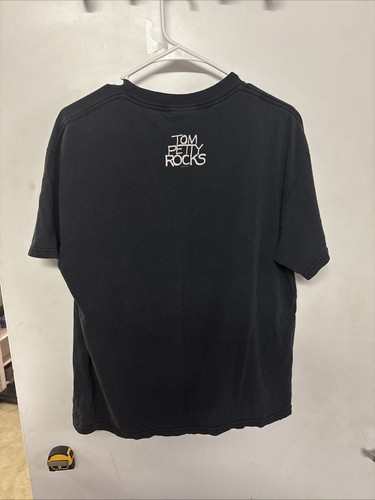 Tom Petty Rocks Sell Computer Buy Guitar 2002 Music Concert TShirt Mens Large - Picture 2 of 3