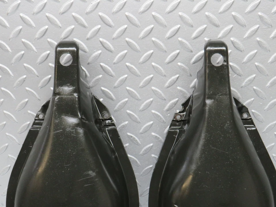 ⚙38433⚙ Пара задних крышек рычагов управления купе Mercedes-Benz R129 280SL 1293520188 - Изображение 2 из 4