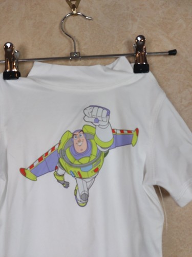 Toy Story Buzz Light Year New white short sleeve Tee Old Navy UPF-45 NWT _ R9-2 - Picture 4 of 6