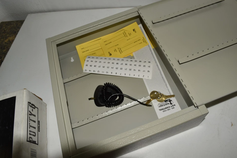 ^^ ARMARIO 60 LLAVES BUDDY PRODUCTS #160 - NUEVO/CAJA ABIERTA (ABL107) Foto 3 de 3