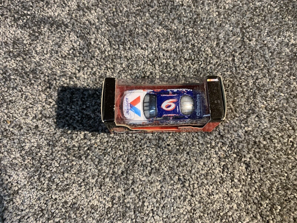 Nascar Racing Champions Mark Martin #6 Signature Driver Series NIB 1998 #3 - Image 2 of 3