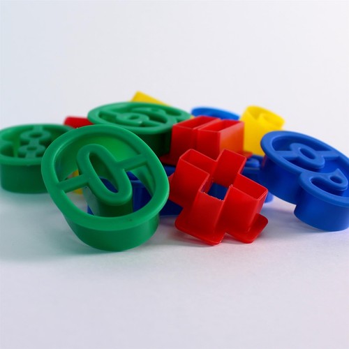 Number Dough Cutters 0 -9 Plastic 15 Cutter Set Digits Maths Symbols Clay - Picture 2 of 4