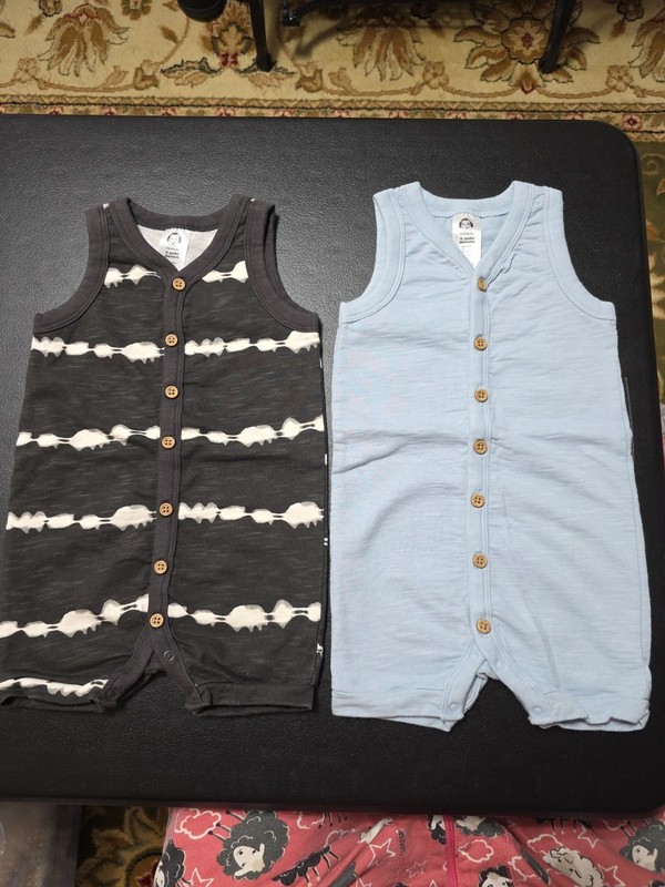 Boys Sz 12m Lot Of 2 Gerber Sleeveless One pc Outfits