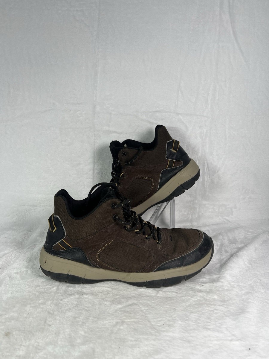 Clarks Boots Mens Size 10 Brown Leather Waterproof Mid Work  display picture 1