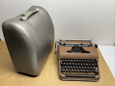 Brown Olympia DeLuxe SM3 Vintage Typewriter  #1348447 VERY NICE!!! thumbnail