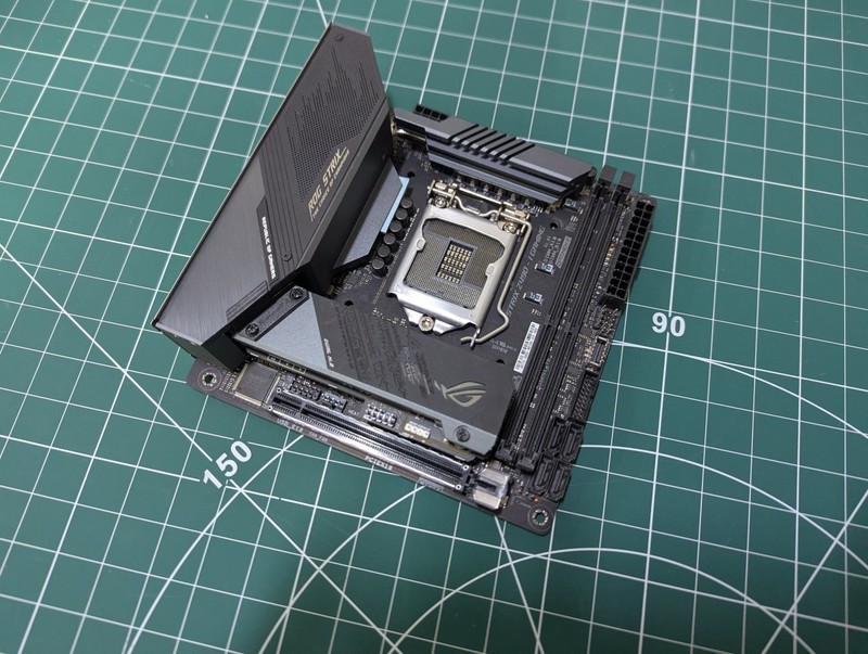ASUS ROG Strix Z490-I Gaming Socket LGA 1200 DDR4 Motherboard (90MB13A0-M0EAY0)