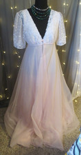 Vintage Night Gown Robe Women's Medium White Lace Long Peignoir Set Bridal Minty