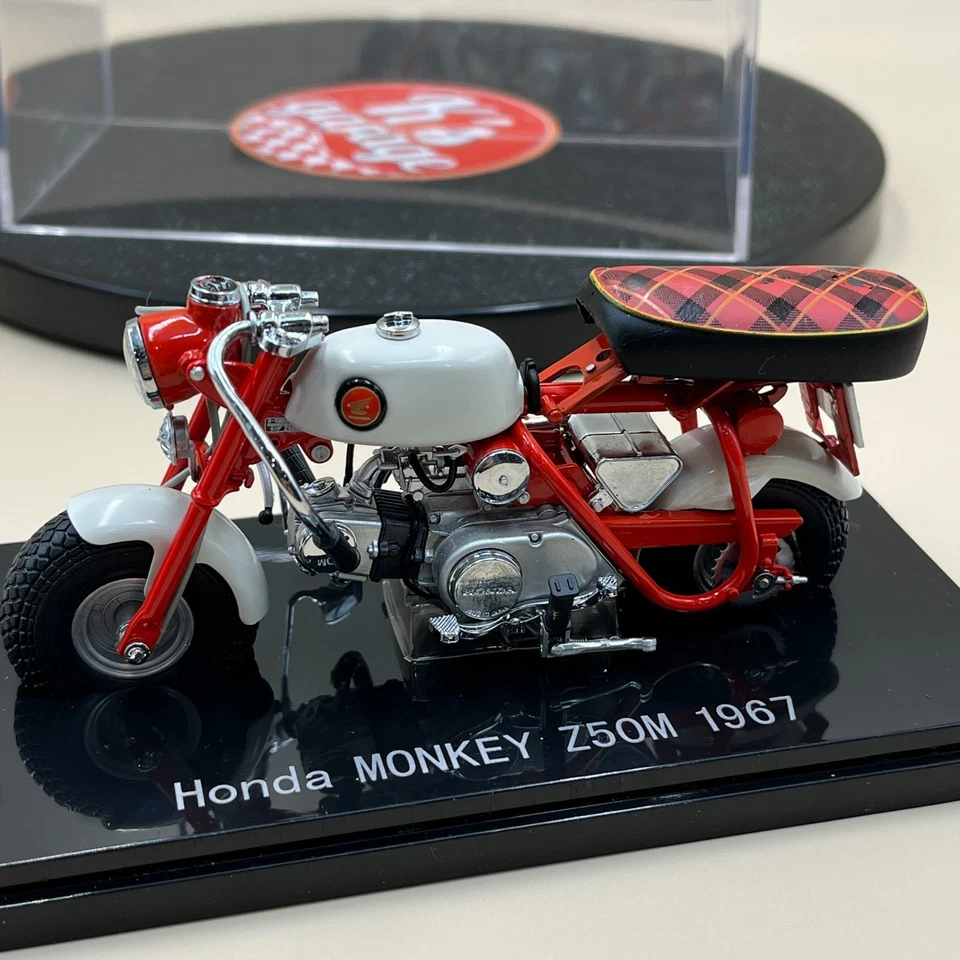READ EBBRO 1/10 Honda Monkey Z50M 1967 Red MMP Premium Collection Model Japan - Image 4 of 4