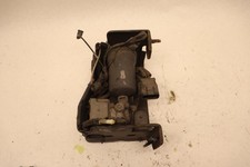 2015-2016 Cadillac Escalade Air Ride Suspension Compressor Pump Bracket Oem 2015-2016 Cadillac Escalade Air Ride Suspension Compressor Pump Bracket Oem