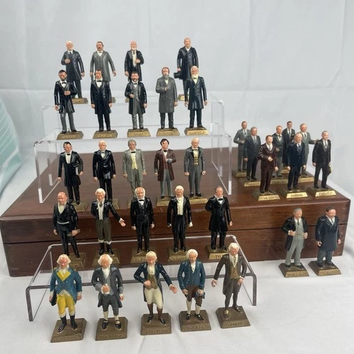 Vintage Set of 34 US Presidents Painted Plastic Toys Figures Louis Marx & Co