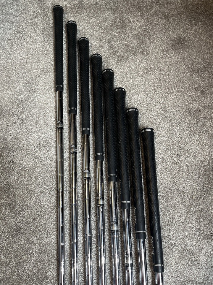 Fer De Golf Cleveland CG4 N°6, 30°, Manche Graphite Action Lite R-Flex, Main Droite, 37,5 Pouces
