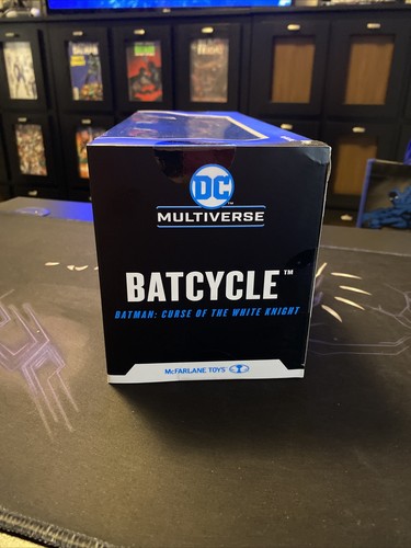 McFarlane Toys DC Multiverse White Knight Batcycle 7" Action Figure - Picture 5 of 6