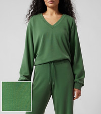 ATHLETA GREEN LONG SLEEVE V-NECK UPF 50 SEASOFT WILLOW SWEATSHIRT TOP Sz S