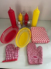 Melissa  Doug Condiment Caddy Pretend Play Ketchup Mustard Salt Pepper Gloves