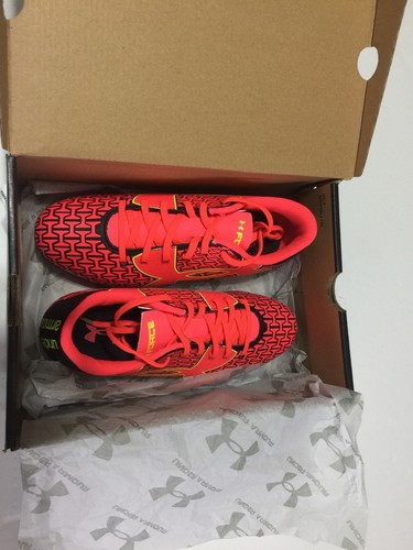 Under Armour Kids Size 3.5Y Unisex soccer cleats - Picture 2 of 8