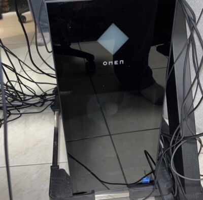 HP OMEN 40L Gaming Desktop - Intel Core i5-12400F -  NVIDIA GeForce RTX 3060