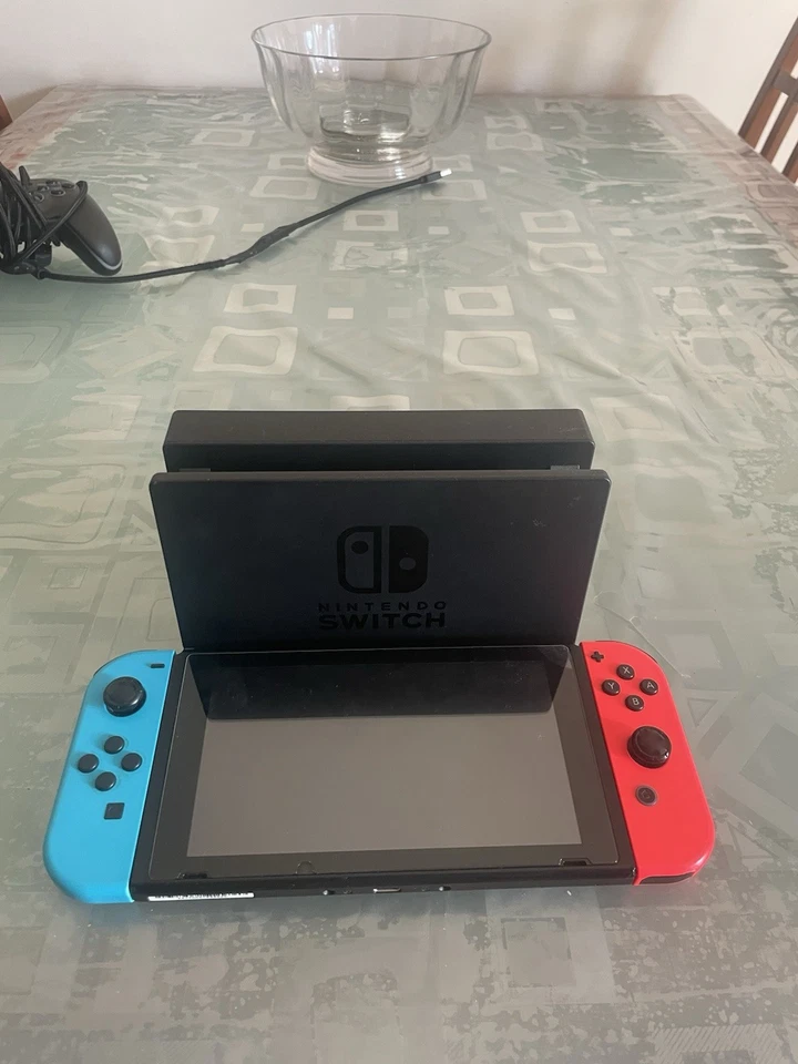 Nintendo Switch, foto 2 di 5
