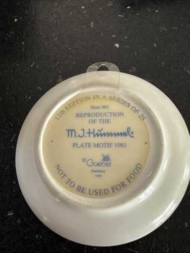Vintage Goebel Hummel 981 Miniature Annual Plate 11th Edition Germany 1995 - Picture 2 of 3