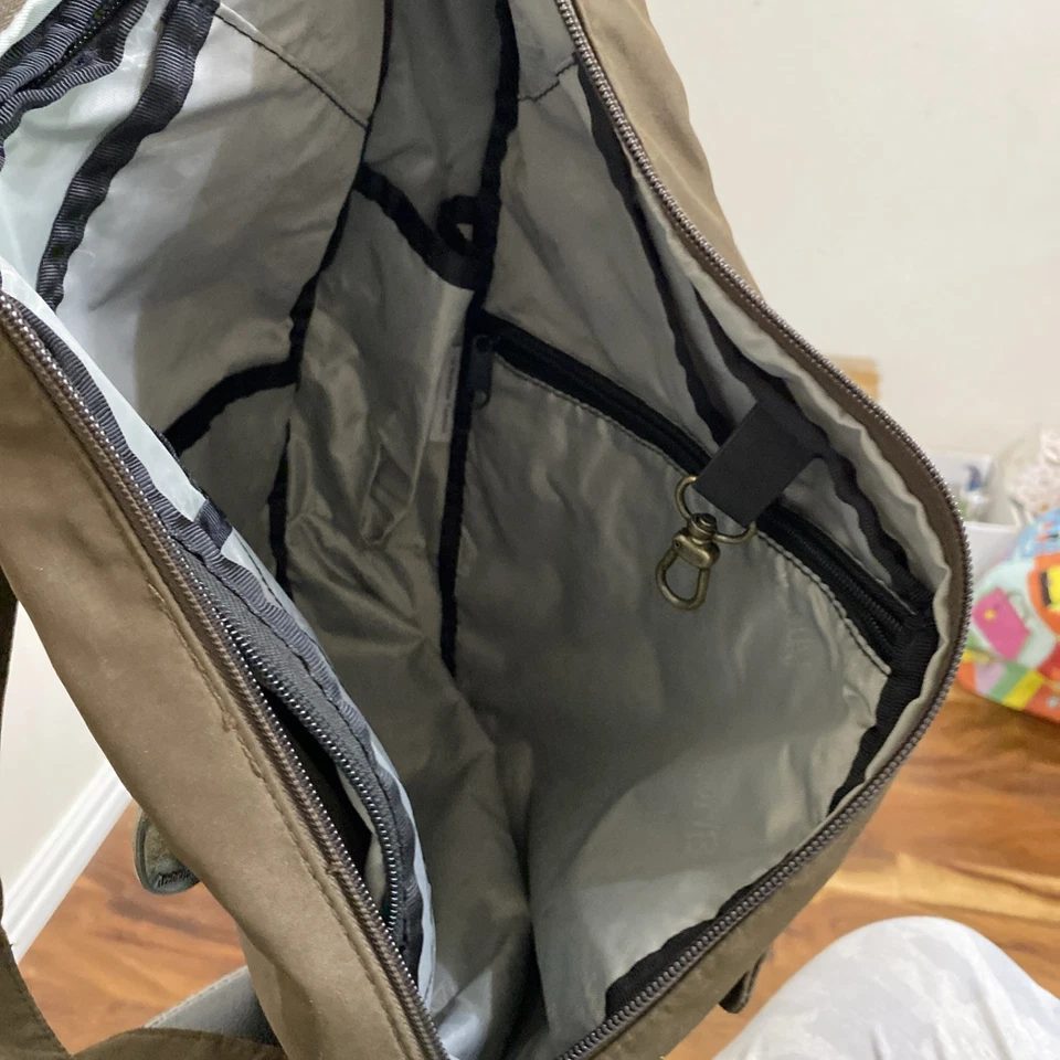 AmeriBag Clásico Saludable Bolso Mochila Bolso de Mano Nylon Caqui Marrón Bolso Bandolera Foto 3 de 3