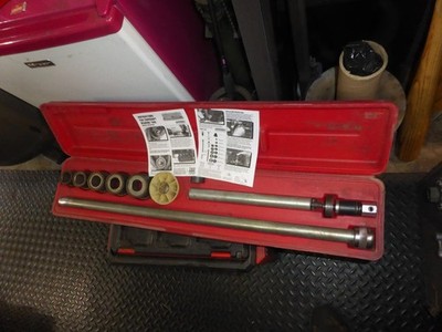 Lisle 18000 Universal Camshaft Bearing Tool Set  1.1 25'' to 2.69'' + INSTRUCTIONS