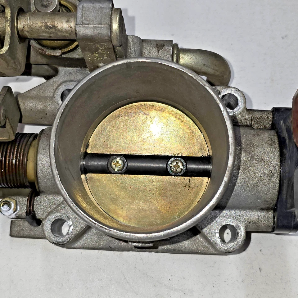 Nissan Xterra 2000 carrocería del acelerador RTQ60-13 - OEM - envío rápido - 3,3 L Foto 3 de 4