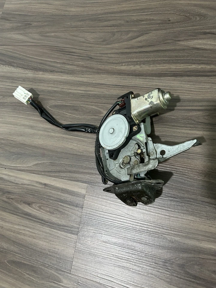 2004-2010 QX56 FX Armada Pathfinder Quest привод блокировки питания багажника груза - Изображение 2 из 4