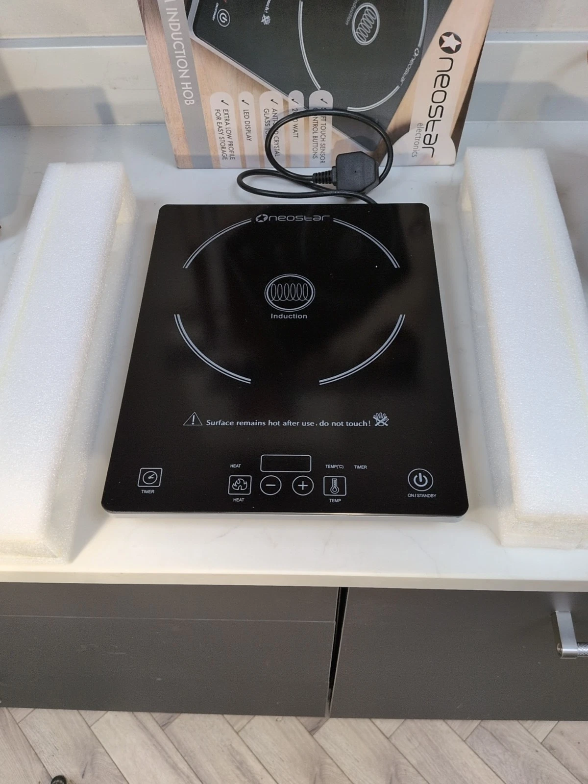 Neostar Super Slim Low Profile Induction Hob (2000w) Touch Control Anti Skid Top
Opens in a new wind
