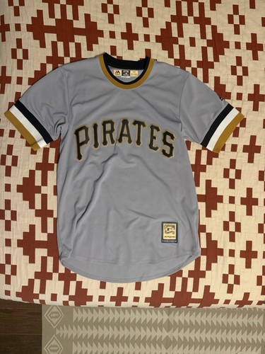 Pittsburgh Pirates Majestic Cooperstown Cool Base Jersey Men’s M NWOT