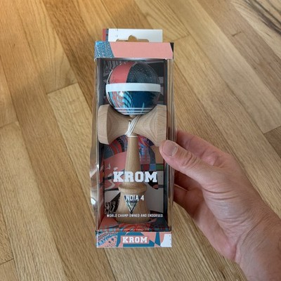 KROM NOIA 4 KENDAMA *damaged box*