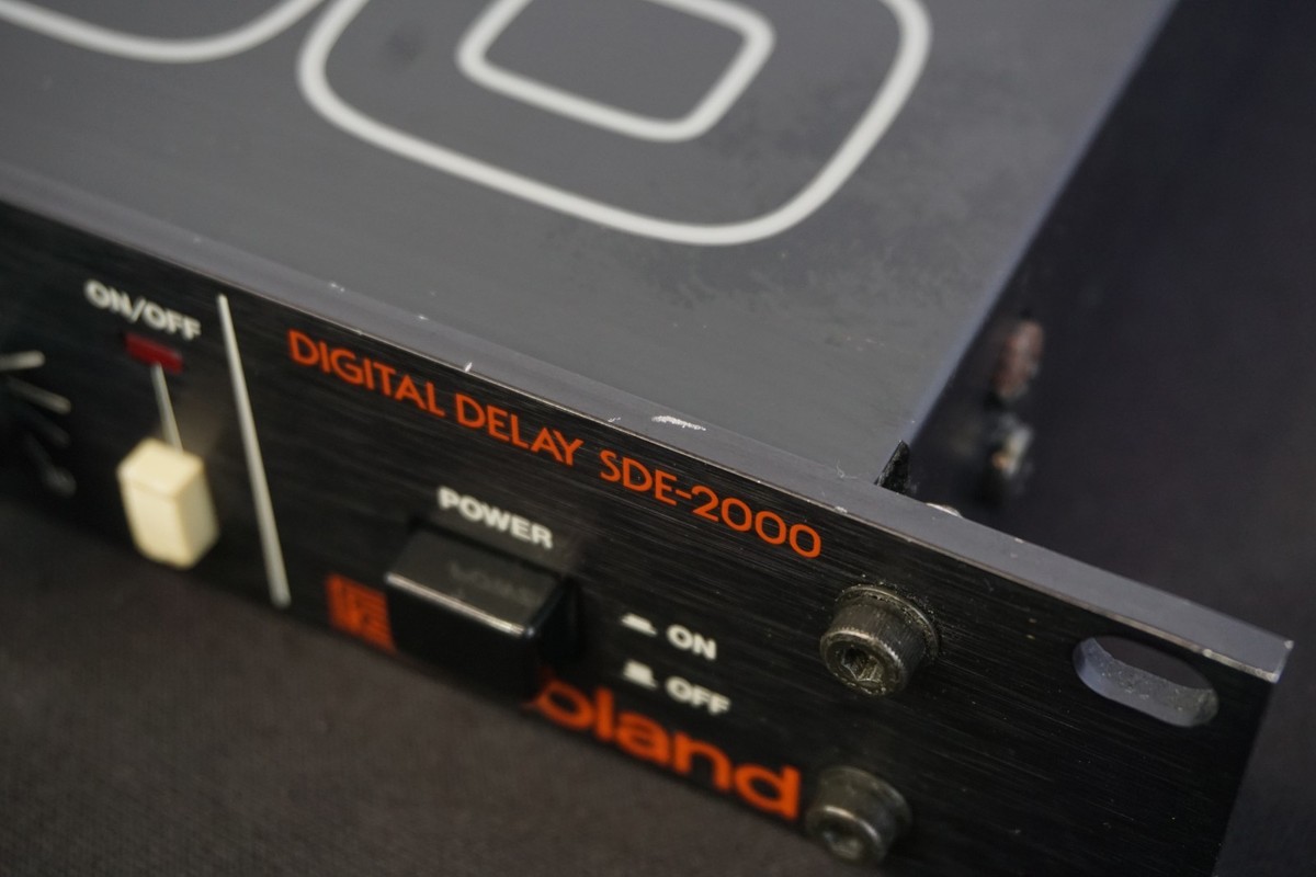 Roland SDE-2000 Vintage 80's Digital Delay 1U Rack Mount FX - 100V