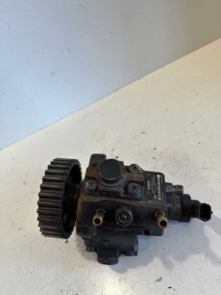 Chevrolet Captiva High Pressure Fuel Pump 0445010142 Genuine 2.0 Vcdi 2010 #1111 - Image 2 of 3