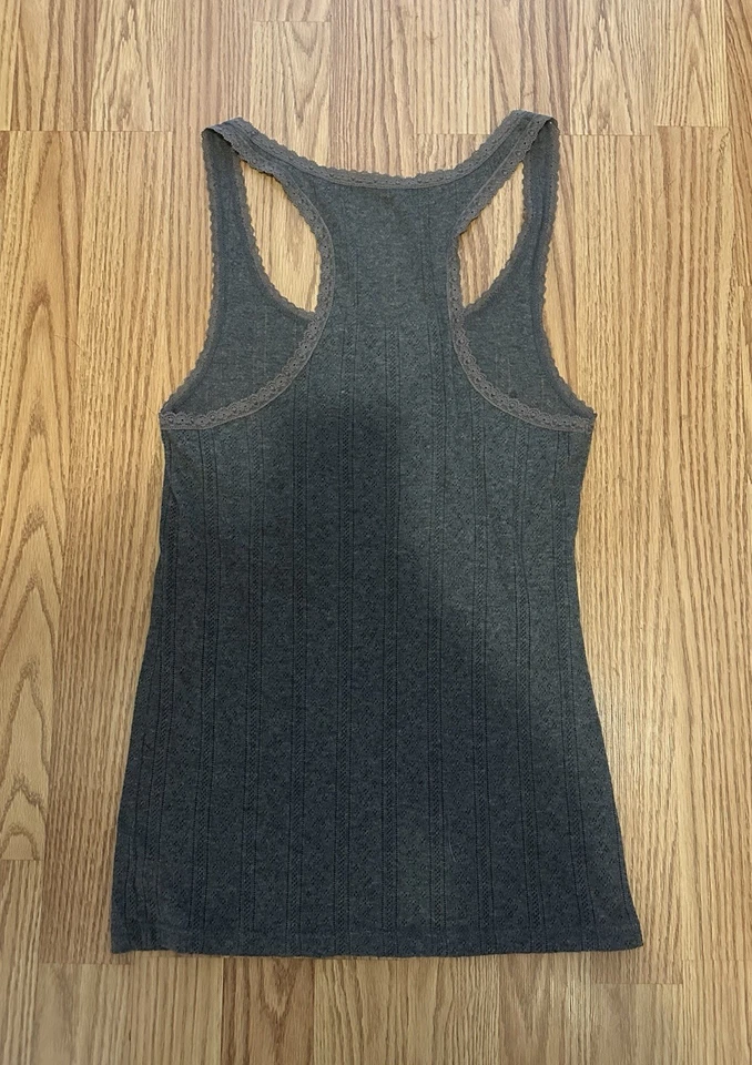 Camiseta sin mangas de guitarra Victoria’s Secret rosa vintage gris rosa calavera hueso cruzado S Foto 2 de 4