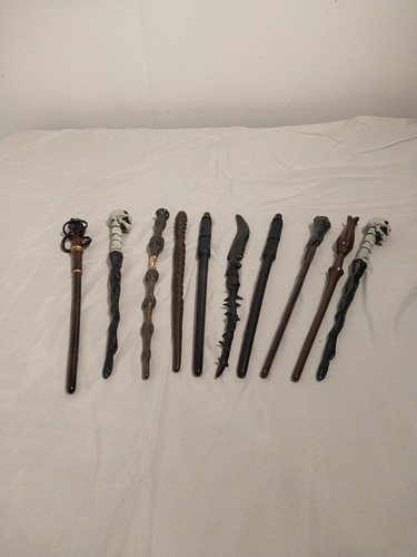 Harry Potter Magic Wand Lot of 10 TM & WBEI Replicas Pre Owned 12 inch