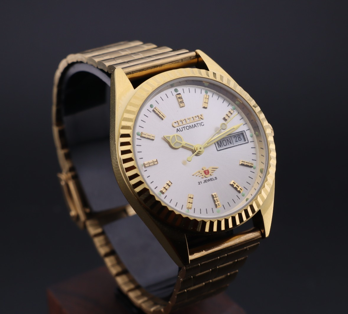 Vintage Citizen Automatic Men's Wrist Watch 8200A Japan Movement