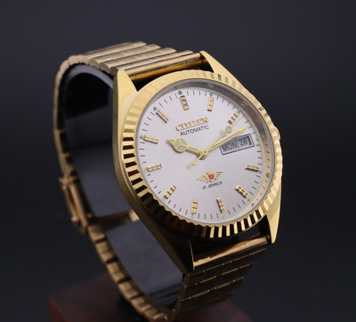 Vintage Citizen Automatic Men's Wrist Watch 8200A Japan Movement