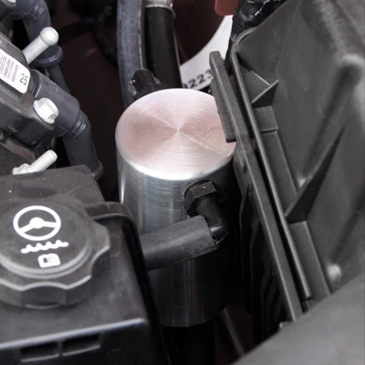 Lata de captura de billet negra UPR atornillable para Camaro LS3 10-15 Foto 4 de 4