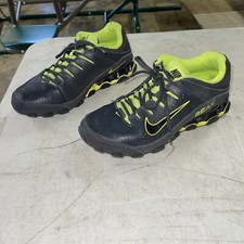 Nike Reax 8 TR Black Volt Men  s size 8