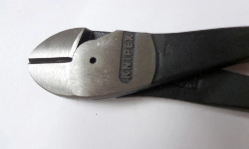 KNIPEX 10" Diagonal Cutters High Leverage Wire Cutting Pliers 74 01 250 - Image 2 of 4